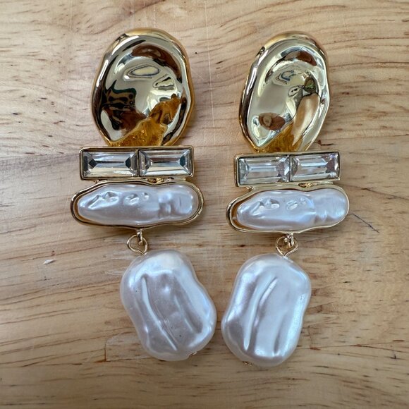 Baroque Pearl Drop Earrings With Gold-Tone Accents & Crystal Details Luxury Stat - Picture 2 of 8